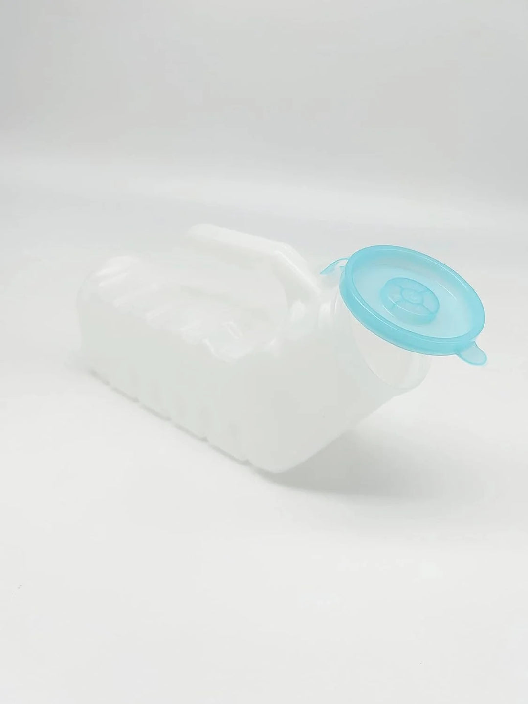 P4TC Deluxe Male Urinal – 1000ml with Glow-in-the-Dark Lid | For Disabled, Elderly & Bedbound Use

